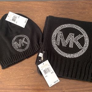 NWT Michael Kors Hat & Scarf Set